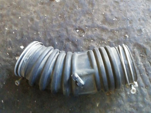 bontott DAIHATSU CHARADE Légbeömlő Cső