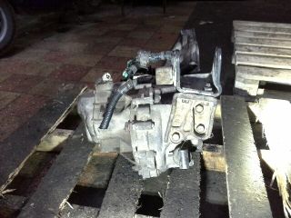 bontott DAIHATSU CHARADE Váltó (Mechanikus)