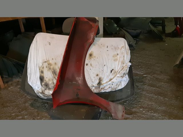 bontott DAIHATSU CHARADE Bal első Sárvédő