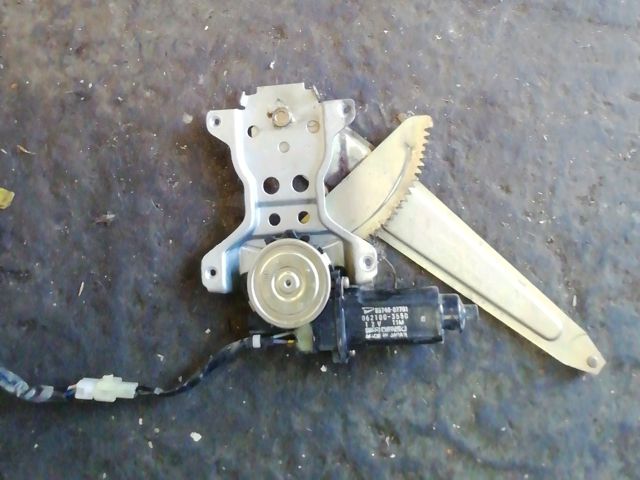 bontott DAIHATSU CHARADE Bal hátsó Ablakemelő Motor
