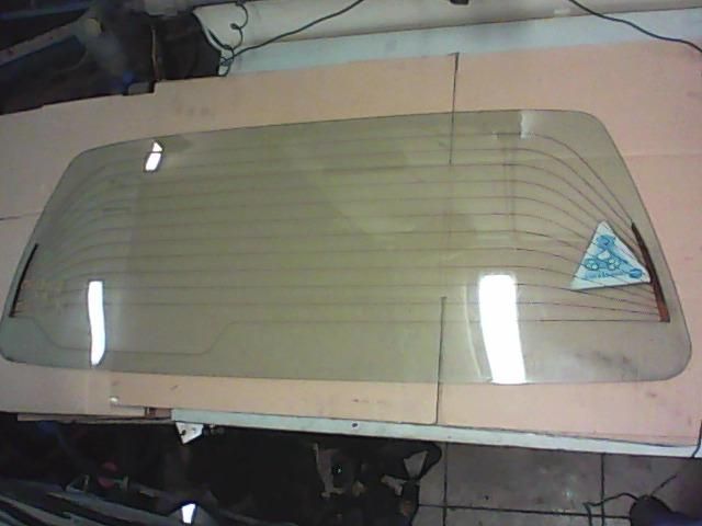 bontott DAIHATSU CHARADE Csomagtérajtó (Részeivel)