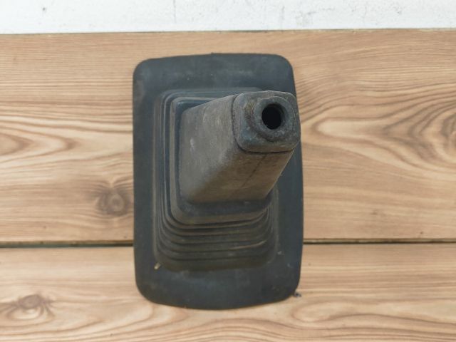 bontott DAIHATSU CHARADE Váltószoknya