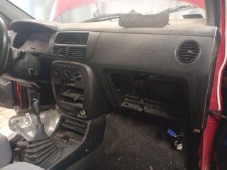 bontott DAIHATSU CUORE Biztosítéktábla Motortér
