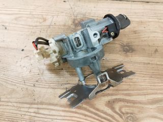 bontott DAIHATSU CUORE Gyújtáskapcsoló Házzal