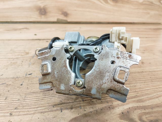 bontott DAIHATSU CUORE Gyújtáskapcsoló Házzal