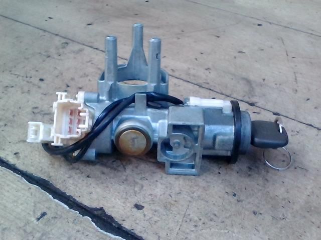 bontott DAIHATSU CUORE Gyújtáskapcsoló