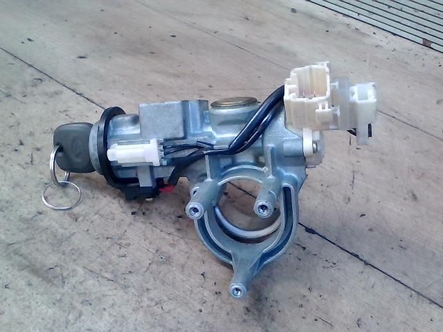 bontott DAIHATSU CUORE Gyújtáskapcsoló