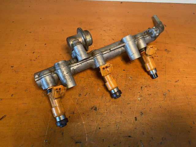 bontott DAIHATSU CUORE Porlasztó (1 db)