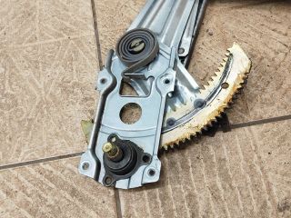 bontott DAIHATSU CUORE Bal első Ablakemelő Szerkezet (Mechanikus)