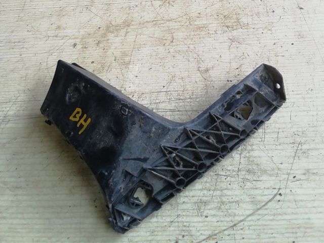 bontott DAIHATSU CUORE Bal hátsó Oldal Lökhárító Tartó (Műanyag)