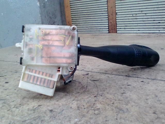 bontott DAIHATSU CUORE Bal Kormánykapcsoló Irányjelző