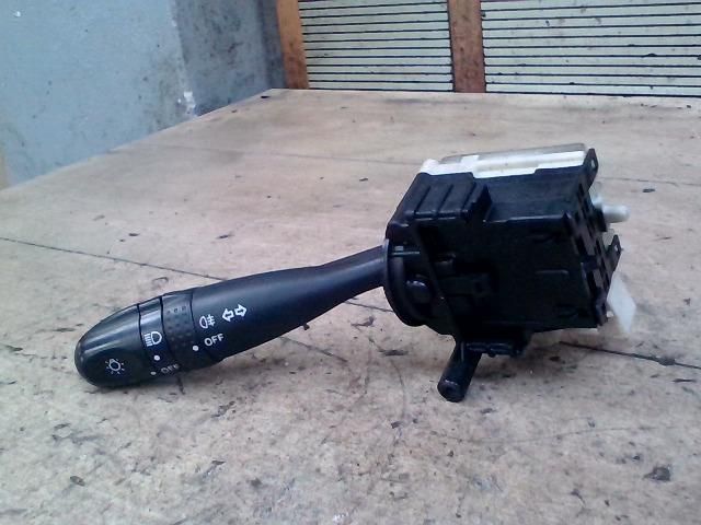 bontott DAIHATSU CUORE Bal Kormánykapcsoló Irányjelző