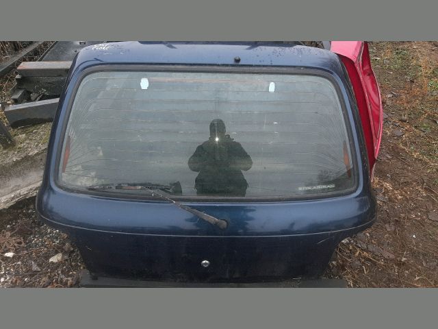 bontott DAIHATSU CUORE Csomagtérajtó (Részeivel)