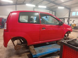 bontott DAIHATSU CUORE Első Ablakmosó Fúvóka