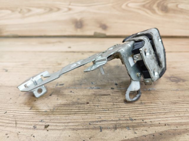 bontott DAIHATSU CUORE Jobb első Ajtózár