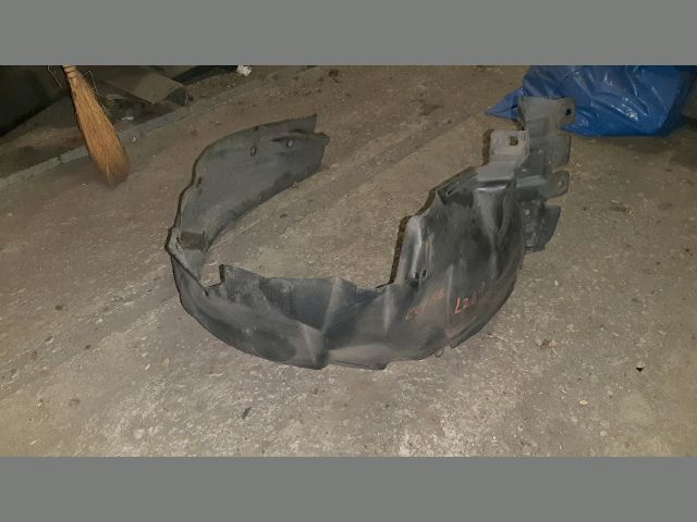 bontott DAIHATSU CUORE Jobb első Első Dobbetét (Kerékjárati, Műanyag)