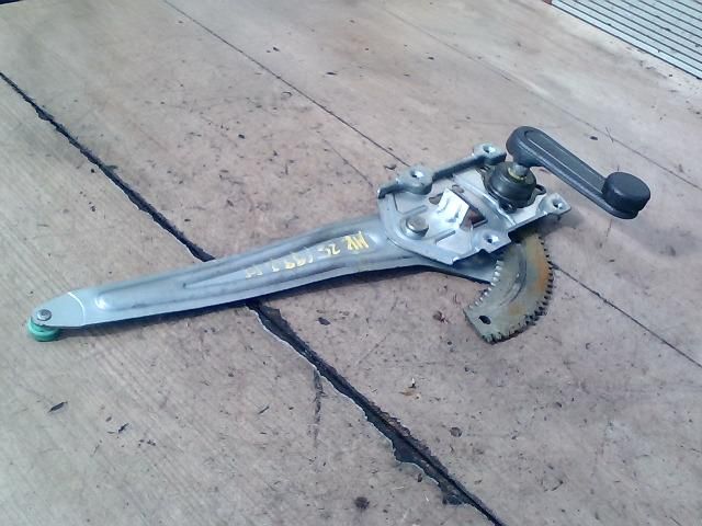 bontott DAIHATSU CUORE Jobb hátsó Ablakemelő Szerkezet (Mechanikus)