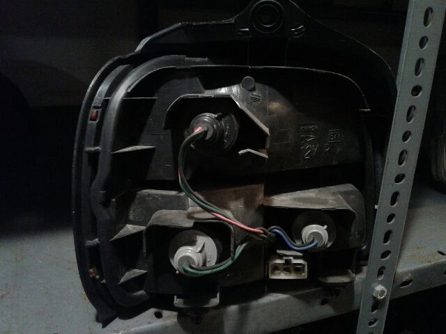 bontott DAIHATSU CUORE Jobb Hátsó Lámpa