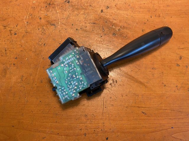 bontott DAIHATSU CUORE Jobb Kormánykapcsoló Ablaktörlő