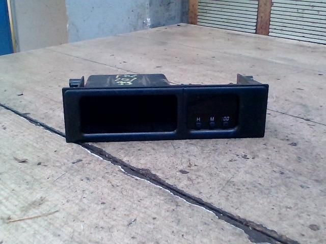 bontott DAIHATSU CUORE Óra (Időmérő)