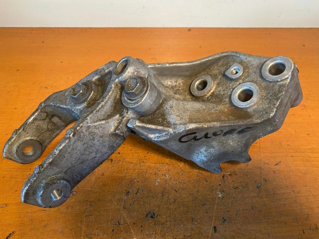 bontott DAIHATSU CUORE Tartó Bak