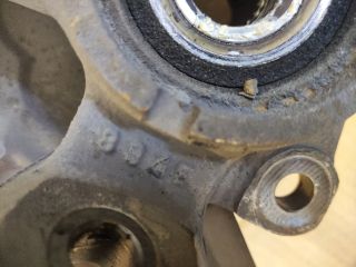 bontott DAIHATSU MATERIA Bal első Csonkállvány Kerékaggyal