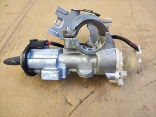 bontott DAIHATSU MATERIA Gyújtáskapcsoló Házzal