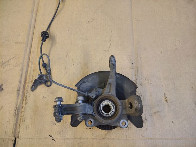 bontott DAIHATSU MATERIA Jobb első Csonkállvány Kerékaggyal