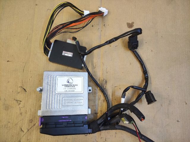 bontott DAIHATSU MATERIA LPG Vezérlő