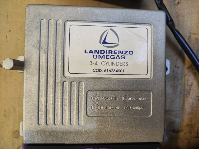 bontott DAIHATSU MATERIA LPG Vezérlő