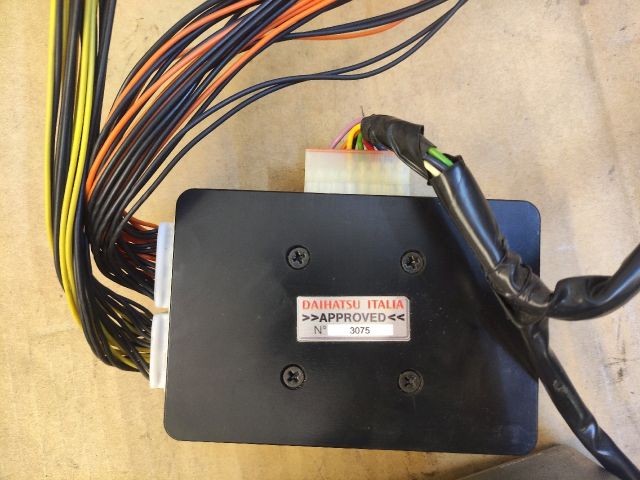bontott DAIHATSU MATERIA LPG Vezérlő