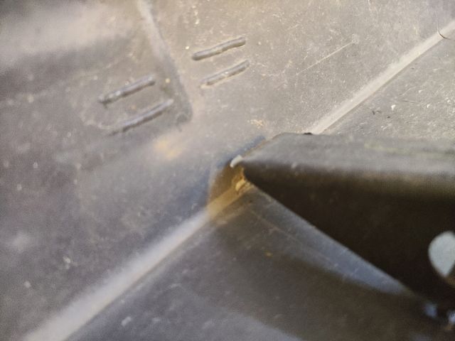 bontott DAIHATSU MATERIA Bal Küszöb Légterelő