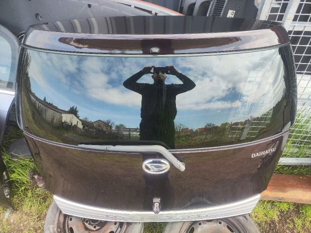 bontott DAIHATSU MATERIA Csomagtérajtó (Részeivel)
