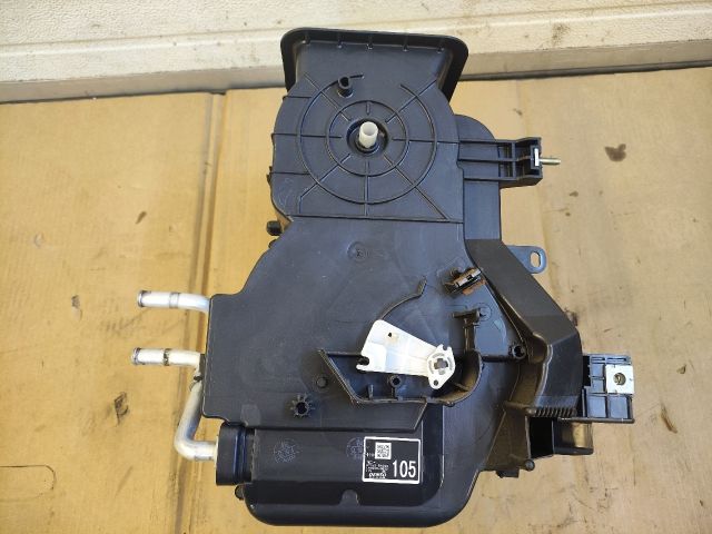 bontott DAIHATSU MATERIA Fűtés Box