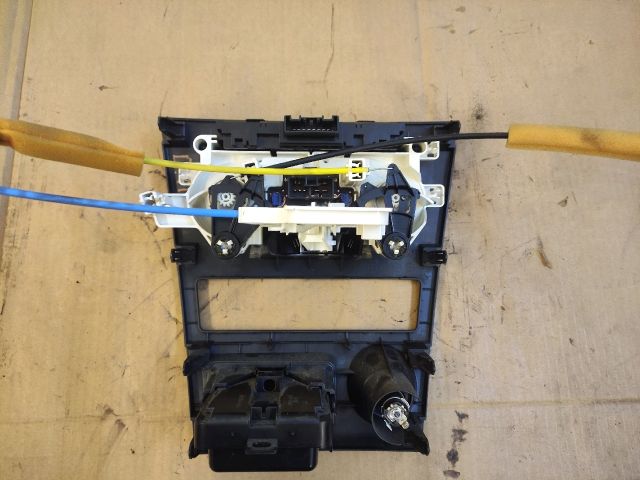 bontott DAIHATSU MATERIA Fűtéskapcsoló (manuális klímás)