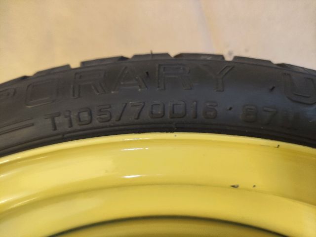 bontott DAIHATSU MATERIA Pótkerék