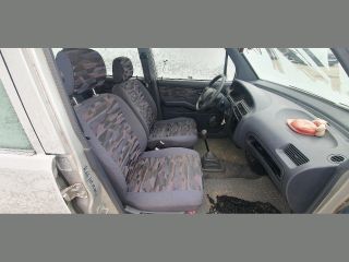 bontott DAIHATSU MOVE Jobb első Ajtó (Részeivel)