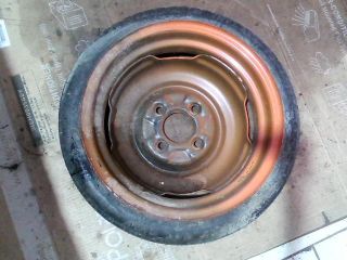 bontott DAIHATSU MOVE Pótkerék