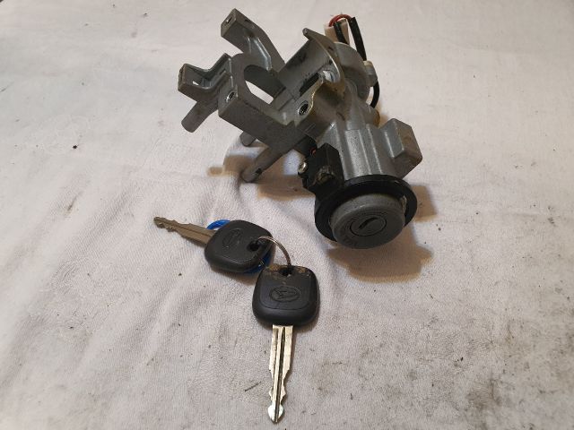 bontott DAIHATSU SIRION Gyújtáskapcsoló Házzal