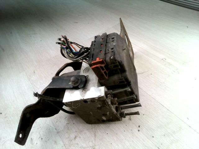 bontott DAIHATSU SIRION ABS Kocka