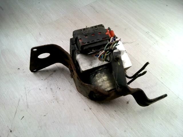 bontott DAIHATSU SIRION ABS Kocka