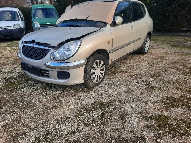 bontott DAIHATSU SIRION Homlokfal (Üres lemez)