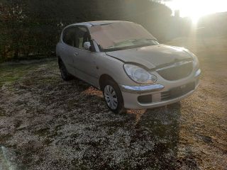 bontott DAIHATSU SIRION Homlokfal (Üres lemez)