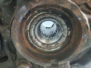 bontott DAIHATSU SIRION Jobb első Kerékagy