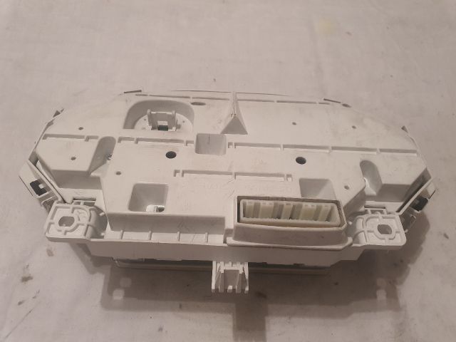 bontott DAIHATSU SIRION Kilométeróra