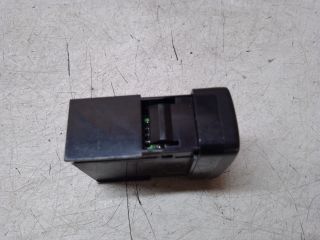 bontott DAIHATSU SIRION AUX Csatlakozó