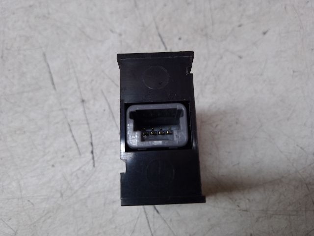 bontott DAIHATSU SIRION AUX Csatlakozó