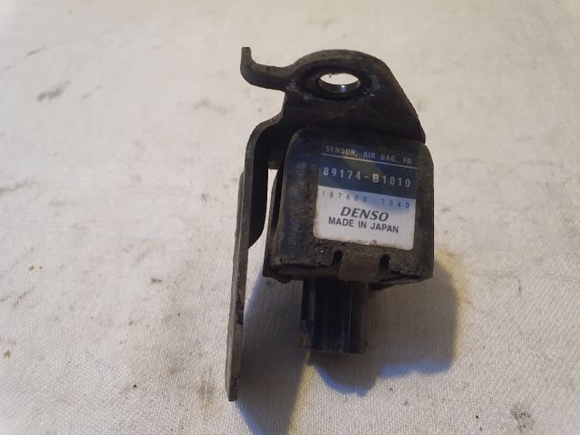 bontott DAIHATSU SIRION Bal első Oldal Ütközés Érzékelő