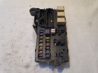 bontott DAIHATSU SIRION Biztosítéktábla Utastér