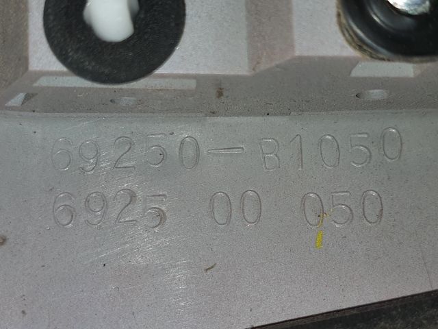 bontott DAIHATSU SIRION Csomagtérajtó Kilincs